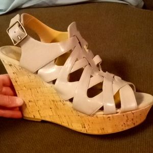 Nine west wedges size 8 beige